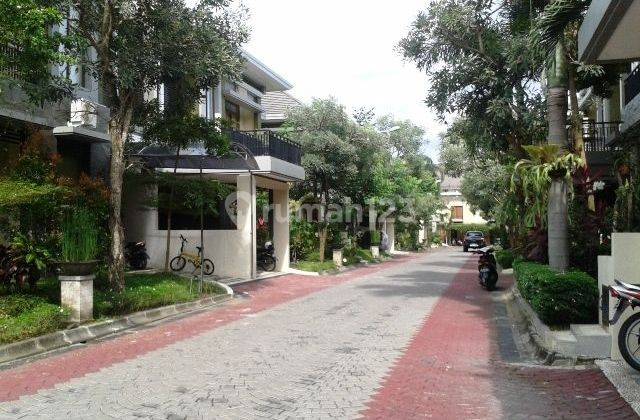 Rumah 2 Lantai Furnish Dalam Perumahan Elit Jalan Palagan Km 10  2