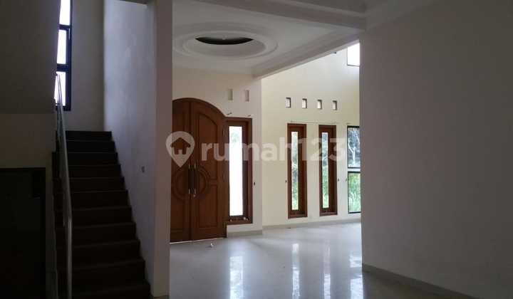 House for Rent, 5 Bedrooms, Jakal Km9 Area, Close to UII. House for Rent, 5 Bedrooms, Jakal Km9 Area, Close to UII.