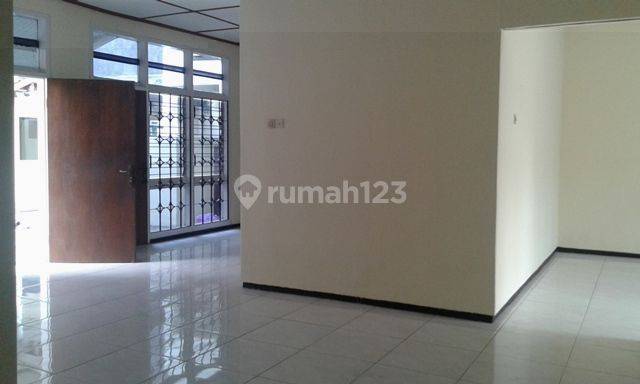 Rumah Luas 1 Lantai Cck Untuk Kantor Loaksi Area Jalan Gejayan Dekat Ke Ugm Pakuwon Mall 2