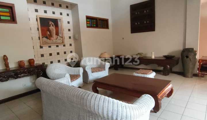 Spacious Nice House For Family Office Area Near UGM Campus JCM Mall