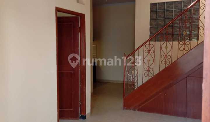 Rumah 2lantai 4 Kamar Tidur Kosongan Dalam Perum Area Jongke Dekat Ke Ugm Jcm Mall 2