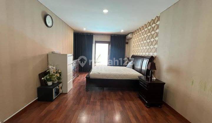 Rumah Mewah 2 Lantai Full Furnished Privatpool Tengah Kota Jogja 2