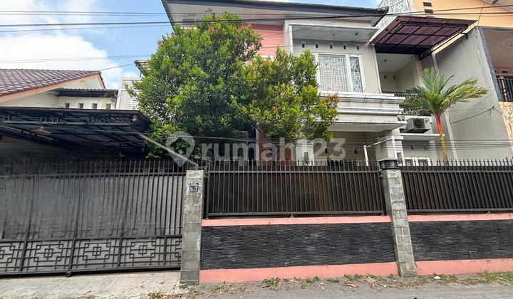 House for Rent Ready to Live In Furnished 4 Bedrooms Near UGM Hyatt