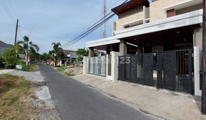 Rumah Baru Siap Huni Modern Kontemporer Tepi Jalan Lingkungan Asri Dekat Kampus Uii 2