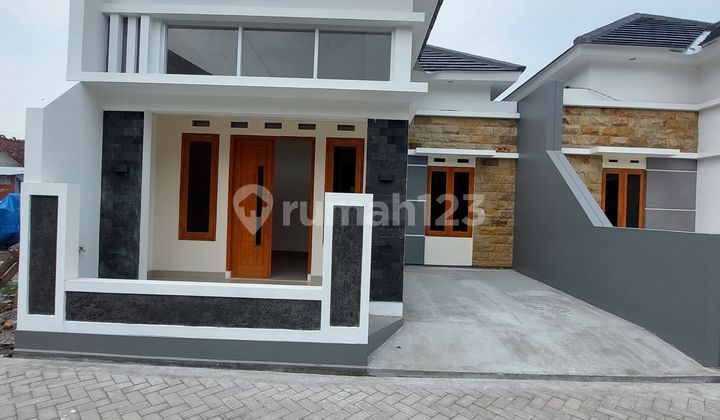Affordable New Move-In Ready House Near Sleman Market Affordable New Move-In Ready House Near Sleman Market