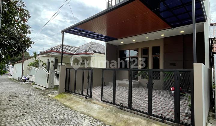 New House. Ready to occupy. North Kalurang Road, Condongcatur Terminal, Semi-Furnished. 2