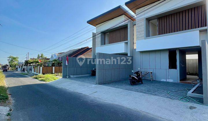 Rumah Dijual Dalam Cluster 3 Kamar Tidur Area Jalan Palagan Dekat Eskala Cafe 1