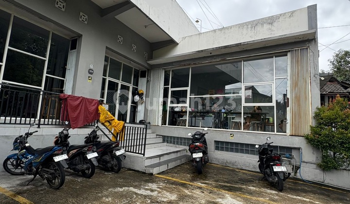 Business Space for Rent Former Office Access Monjali Road 3 Minutes to UGM