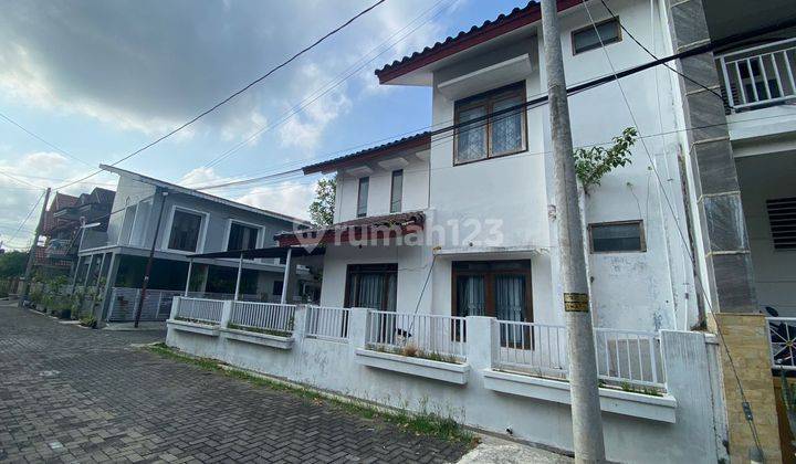 Rumah 2 Lantai 4 Kamar Tidur Dalam Komplek Area Jalan Kaliurang Km 10 2