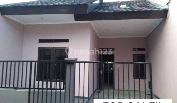 rumah second unit masi bagus akses toll pondok kelapa 2