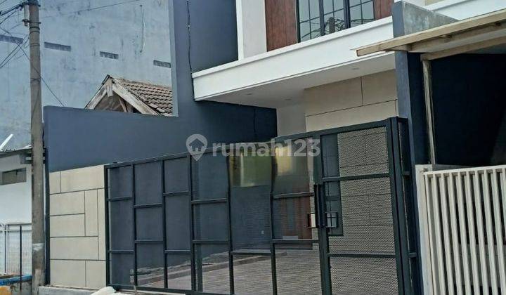 Rumah Sudah Renovasi SHM di Rungkut Asri, Surabaya 1