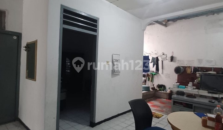 For Sale: Boarding House Near UPN Campus For Sale: Boarding House Near UPN Campus