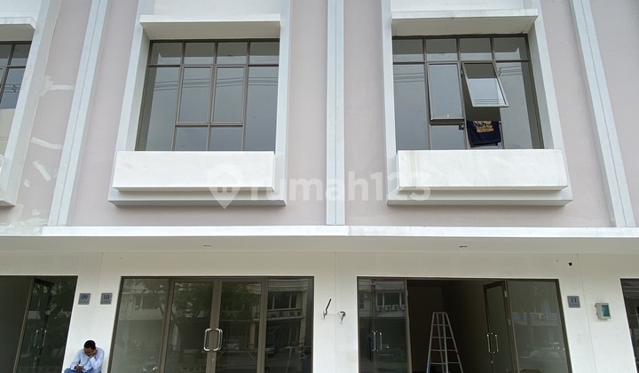 Dijual Ruko Siap Pakai Hadap Jalan Gading Serpong 