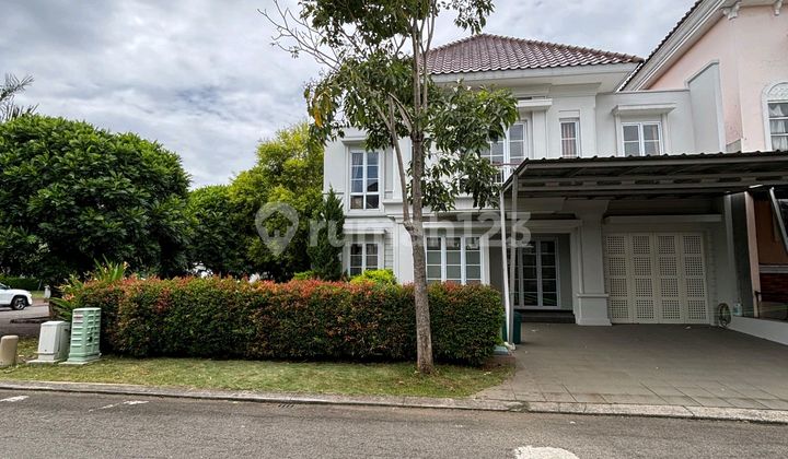 Rumah Hook Semi Furnished Cluster Alicante At Granada