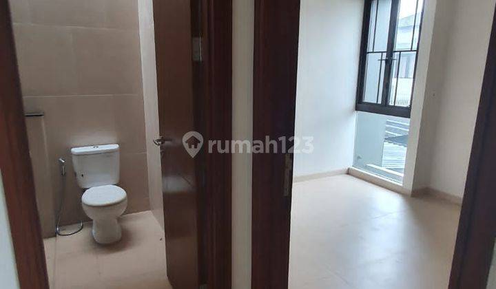 Barang Langka Rumah Terawat Sutera Renata Cluster Alba Alam Sutera  2