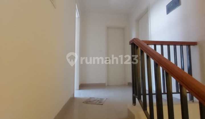 Rumah Semi Furnished Di Cluster Tesla Gading Serpong 8