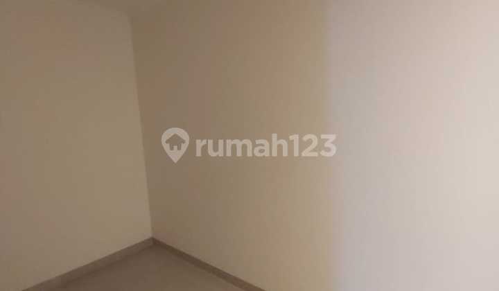 Rumah Semi Furnished Di Cluster Tesla Gading Serpong 9
