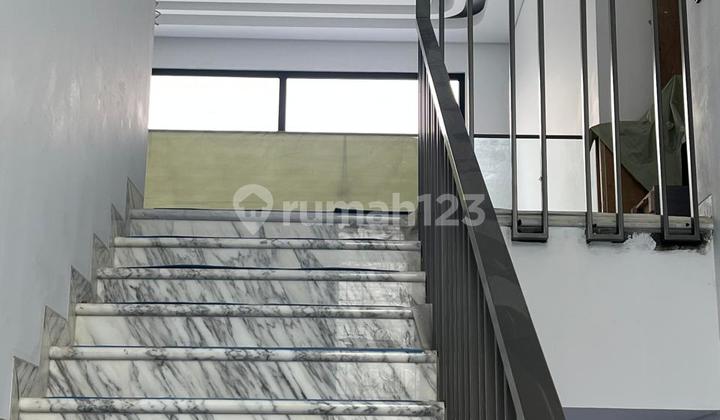 Rumah Private Pool Full Furnished Cluster The Crown PHG