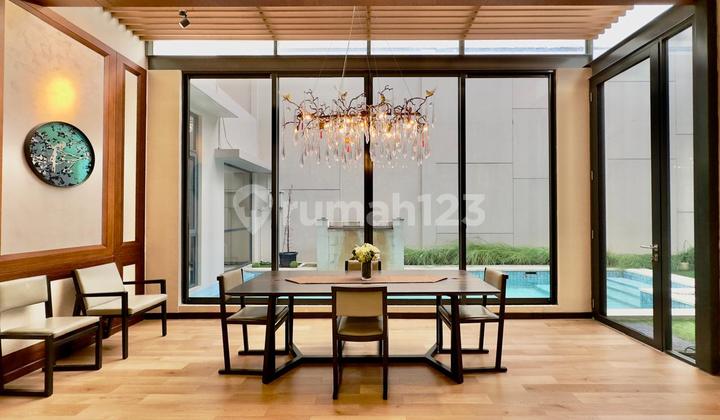 Rumah Private Pool Navapark Cluster Lancewood, Akses Tol Jorr BSD