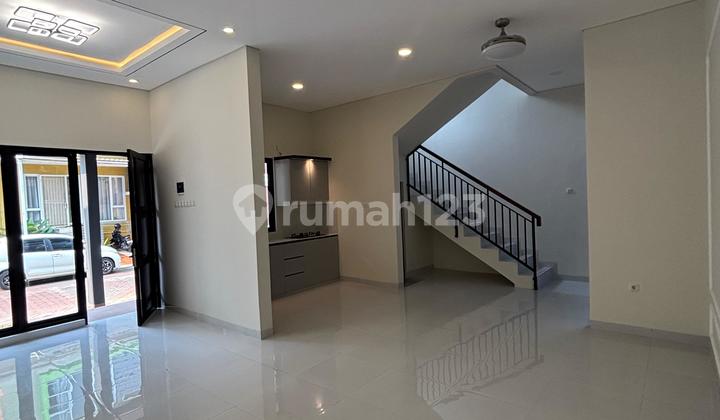 Sell New Independent Building House Ready to Live, Atlanta Village Cluster 2