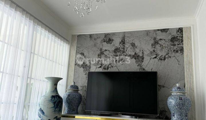 Rumah Full Furnished Kecuali Elektronik Tv Pajangan De Latinos Cluster Lavintage  2