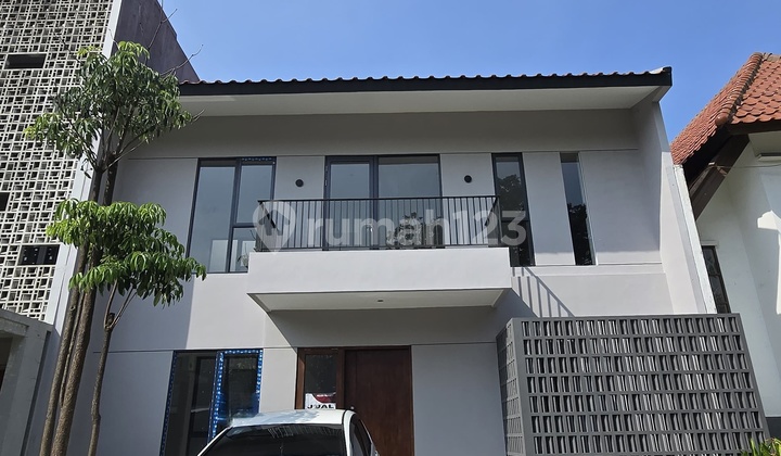 Rumah Rapih 2 Lantai Cluster Sutera Cemara - Alam Sutera