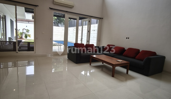Rumah Furnished WIth Pool Sutera Aruna ,Alam Sutera
