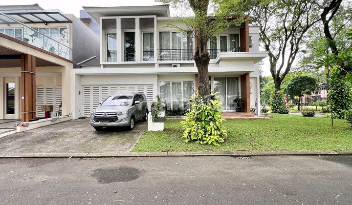 Rumah Cakep Sebelah Taman Cluster Sutera Orlanda - Alam Sutera