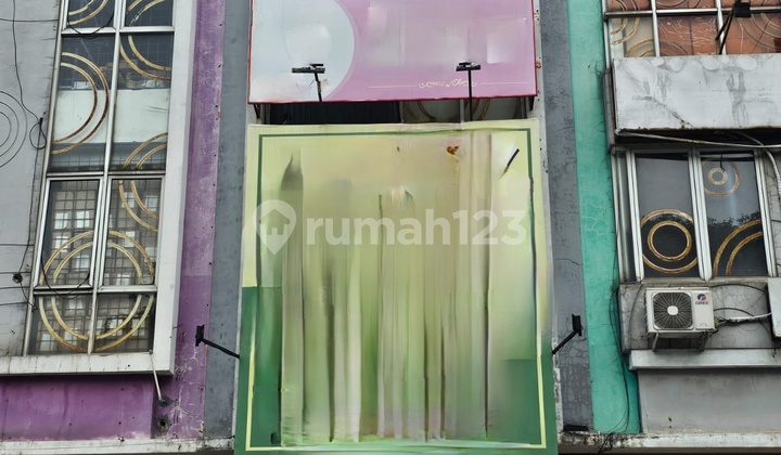 Ruko Glaze 2 Gading Serpong 3 Lantai Rapi & Siap Huni