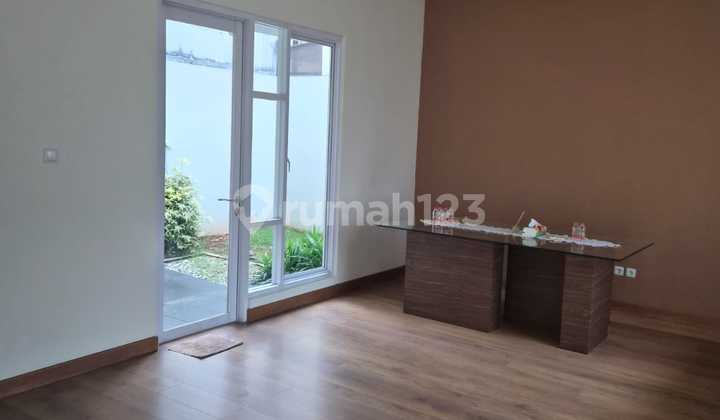 House Near Club House Cluster San Lorenzo - Gading Serpong 2