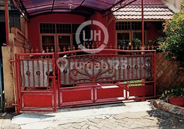 Dijual Rumah Luas Dekat Mall dan Pusat Kota di Jati Asih Bekasi