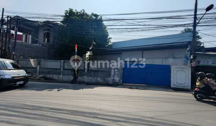 Roadside Shop House in North Tambun, Bekasi