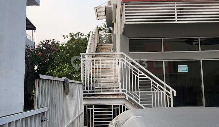 For Sale: Strategic Shop House with Boarding Rooms in Jaka Sampurna, Bekasi 2