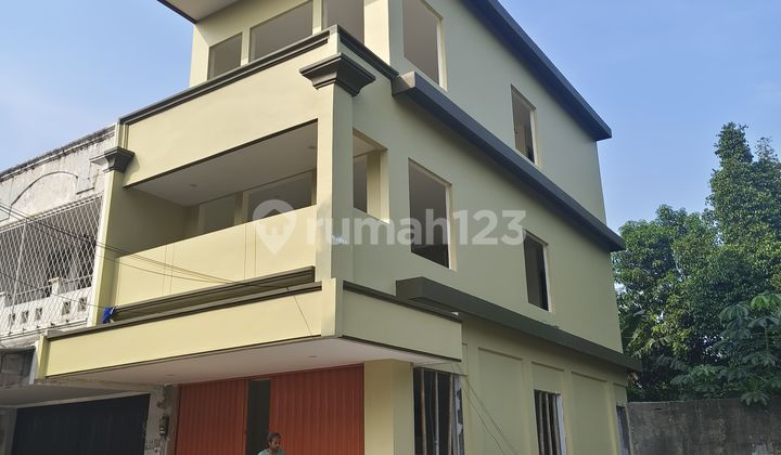 Ruko 3 Lantai di Sakura Regency Jatiasih Bekasi 