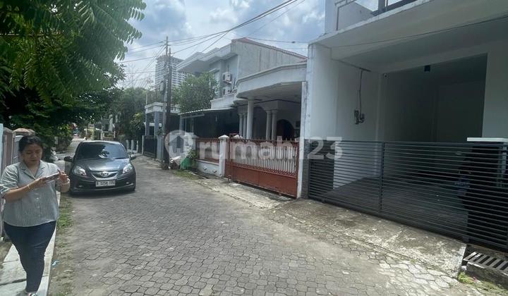 Dijual Rumah Luas dekat Tol dan LRT di Bumi Satria Kencana Bekasi 2