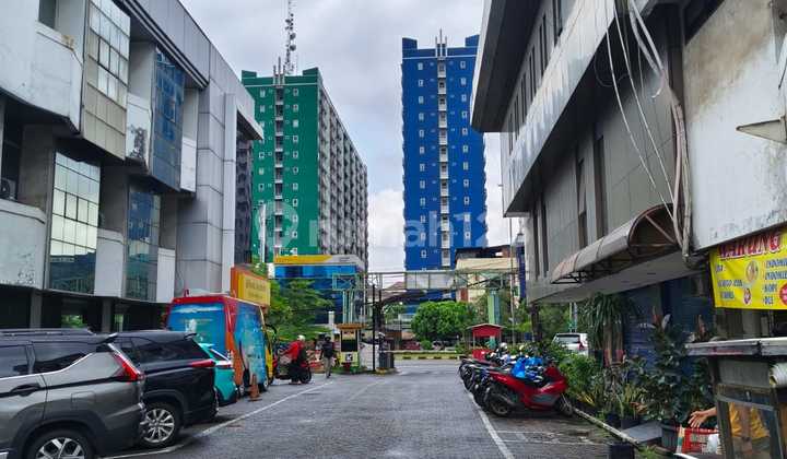 For Sale 3-Story Shophouse Near Toll Road and City Center in Kayuringin Bekasi 2