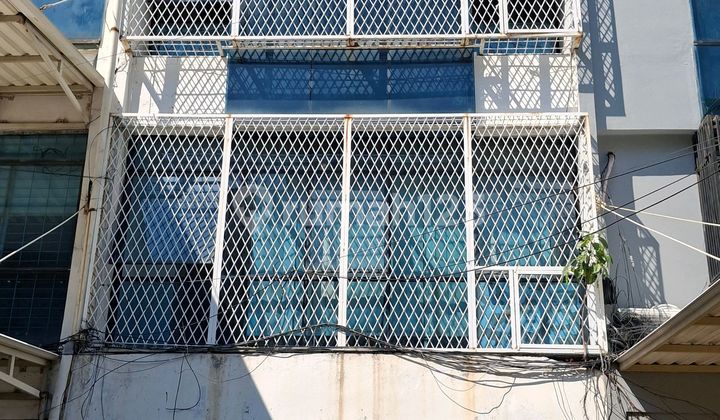 Di Sewakan Ruko 3 Lantai Di Dutamas Jelambar Jakarta Barat