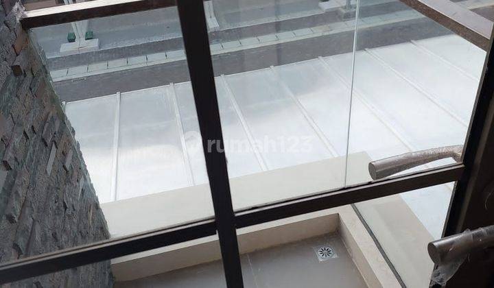 Paling Murah Disewakan Rumah 4.5x10 Tipe 3 Lantai di Pik 2 10