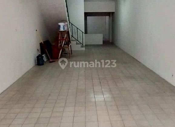 Ruko bagus,strategis,siap pakai,2 lantai, daerah ramai di jalanan raya Buaran,Jakarta timur 12