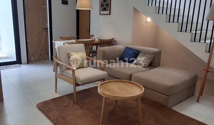 Rumah Bagus dan Modern Nyaman Dekat Tol di Pondok Cabe 2