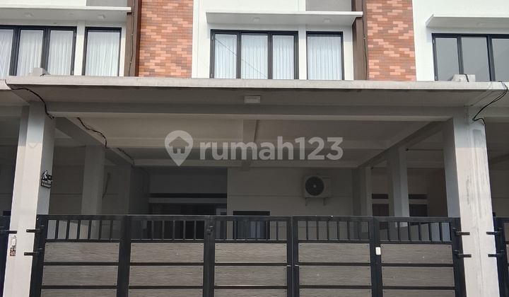 Hunian Baru Selangkah Pintu Tol Pamulang Ciputat Hunian Baru Selangkah Pintu Tol Pamulang Ciputat