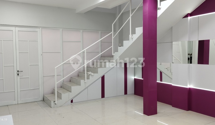 Disewakan Ruko 3 Lantai Di Palem Semi Karawaci Siap Huni Cluster Riviera Siap Untuk Kantor/tempat Usaha/gudang Disewakan Ruko 3 Lantai Di Palem Semi Karawaci Siap Huni Cluster Riviera Siap Untuk Kantor/tempat Usaha/gudang