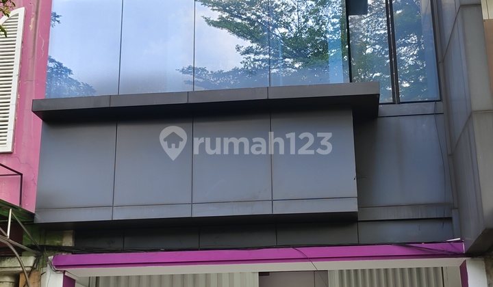 For Sale: Palem Semi Karawaci Shop House in Rivierra Cluster, Ready to Occupy, Renovated, Furnished.