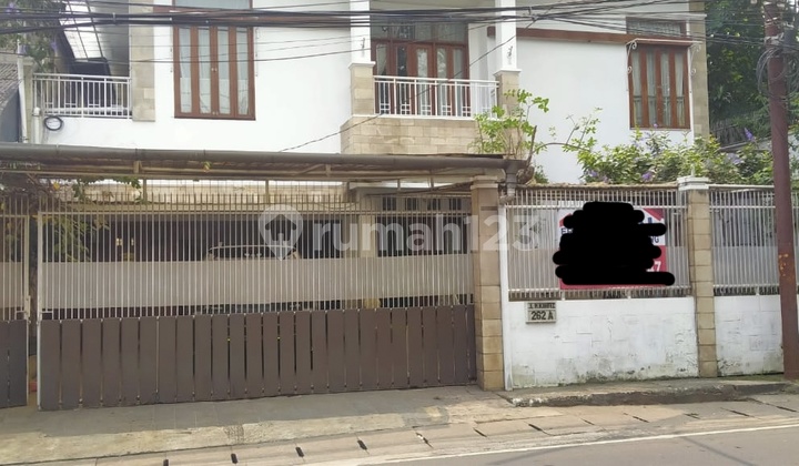 Jual Rumah Besar Area Komersil Siap Huni Lokasi Ciganjur 2