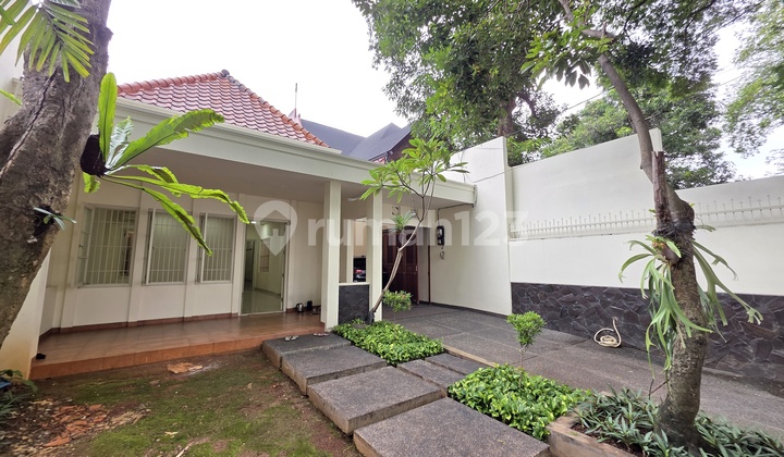 Rent a Ready-to-Occupy House in Menteng, Central Jakarta Rent a Ready-to-Occupy House in Menteng, Central Jakarta