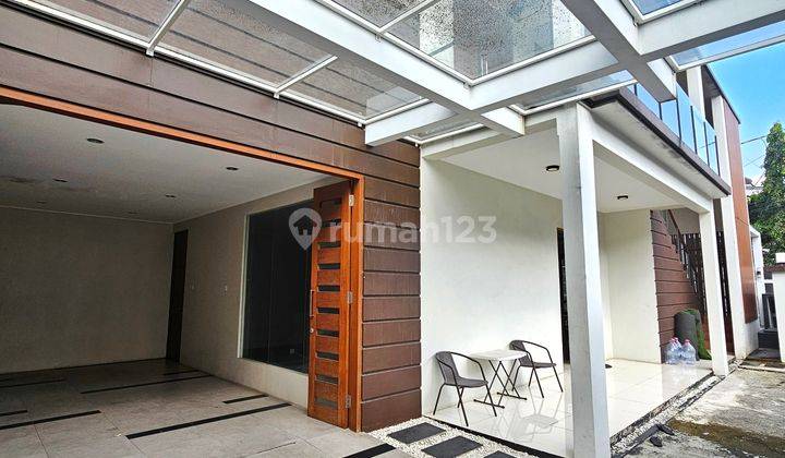 Rumah Bagus di Pondok Indah, Kebayoran Lama, Jakarta Selatan 2