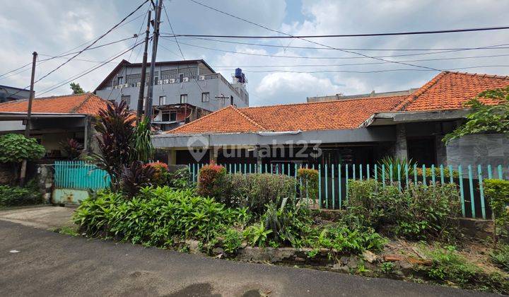 Rumah Tua Konsep Paviliun Murah di Cilandak Barat  2