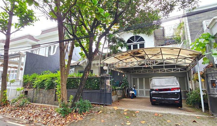 Rumah Tua di Pondok Indah, Hitung Tanah, Harga Bagus  1