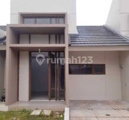 Ready-to-Occupy House in Springhill Yume Lagoon, Cisauk, Tangerang 1