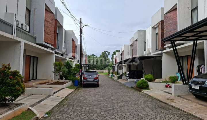 Blossom Park Semi-Furnished House in Gunung Sindur, Bogor 2